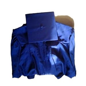 Men's M Graduation Gown